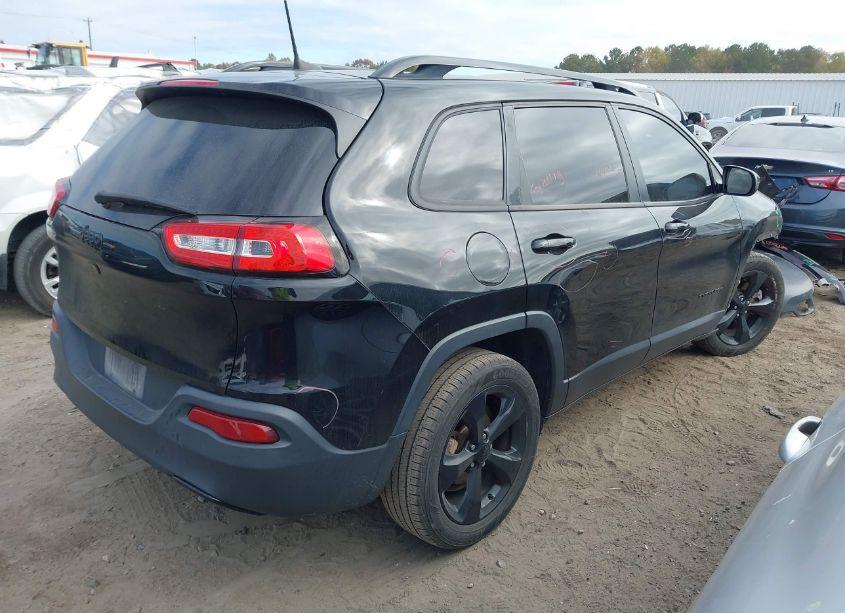 Photo 4 of 2018 Jeep Cherokee LATITUDE FWD (VIN 1C4PJLCB4JD544604)