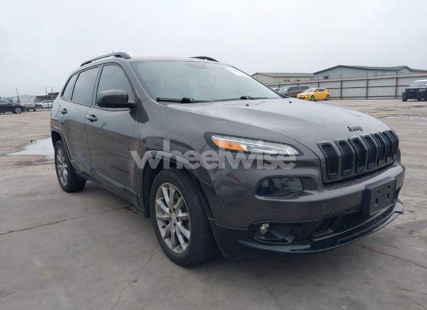 2018 Jeep Cherokee LATITUDE TECH CONNECT FWD (VIN 1C4PJLCB4JD587873) main photo