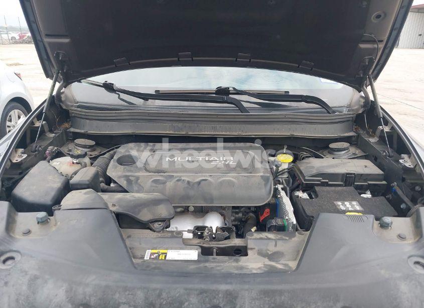 Photo 10 of 2018 Jeep Cherokee LATITUDE TECH CONNECT FWD (VIN 1C4PJLCB4JD587873)