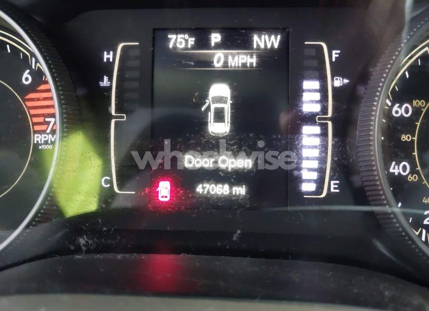 Photo 15 of 2018 Jeep Cherokee LATITUDE TECH CONNECT FWD (VIN 1C4PJLCB4JD587873)