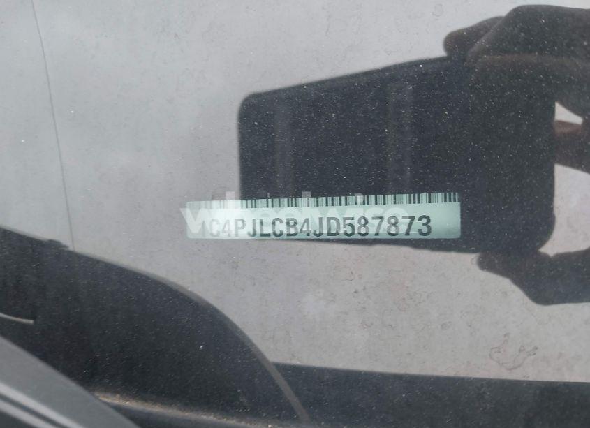 Photo 9 of 2018 Jeep Cherokee LATITUDE TECH CONNECT FWD (VIN 1C4PJLCB4JD587873)