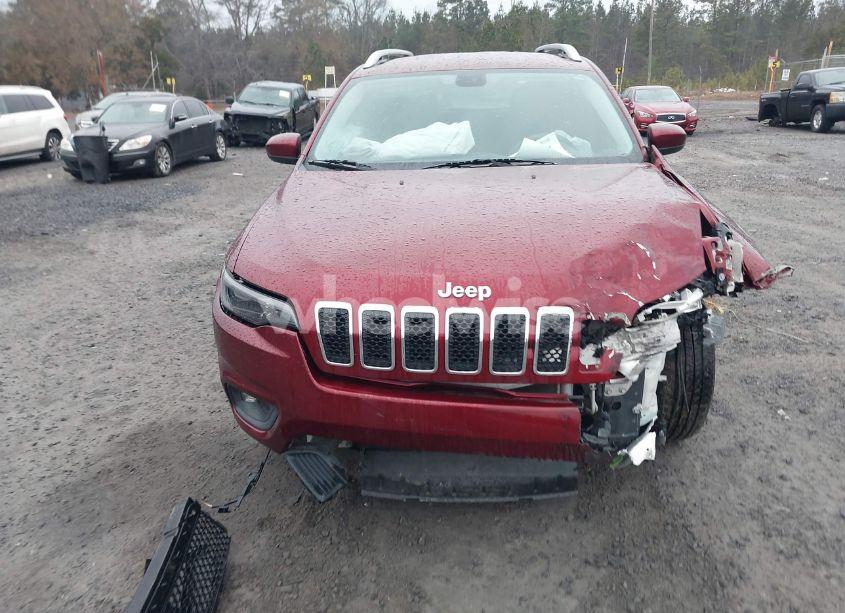 Photo 13 of 2019 Jeep Cherokee LATITUDE FWD (VIN 1C4PJLCB4KD134421)