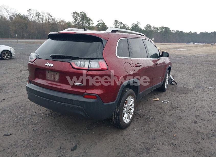 Photo 4 of 2019 Jeep Cherokee LATITUDE FWD (VIN 1C4PJLCB4KD134421)