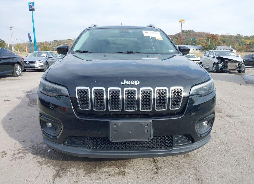 Photo 13 of 2019 Jeep Cherokee LATITUDE FWD (VIN 1C4PJLCB4KD348745)