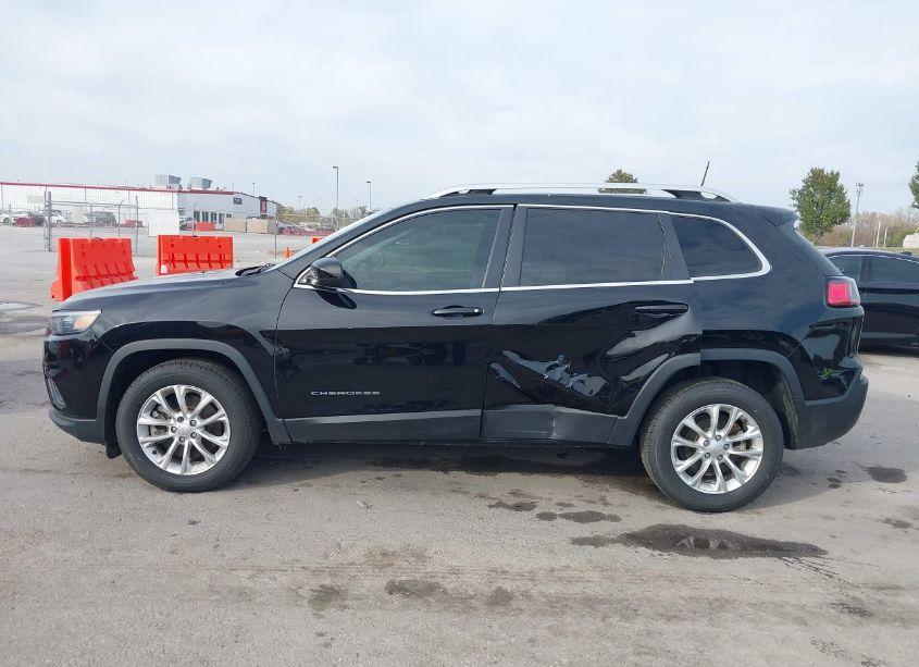 Photo 15 of 2019 Jeep Cherokee LATITUDE FWD (VIN 1C4PJLCB4KD348745)
