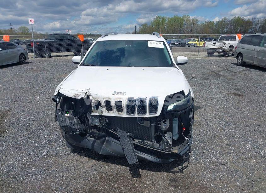 Photo 12 of 2019 Jeep Cherokee LATITUDE FWD (VIN 1C4PJLCB4KD366405)