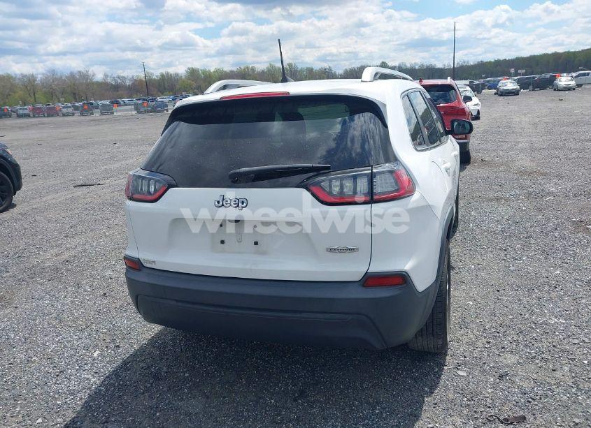 Photo 16 of 2019 Jeep Cherokee LATITUDE FWD (VIN 1C4PJLCB4KD366405)