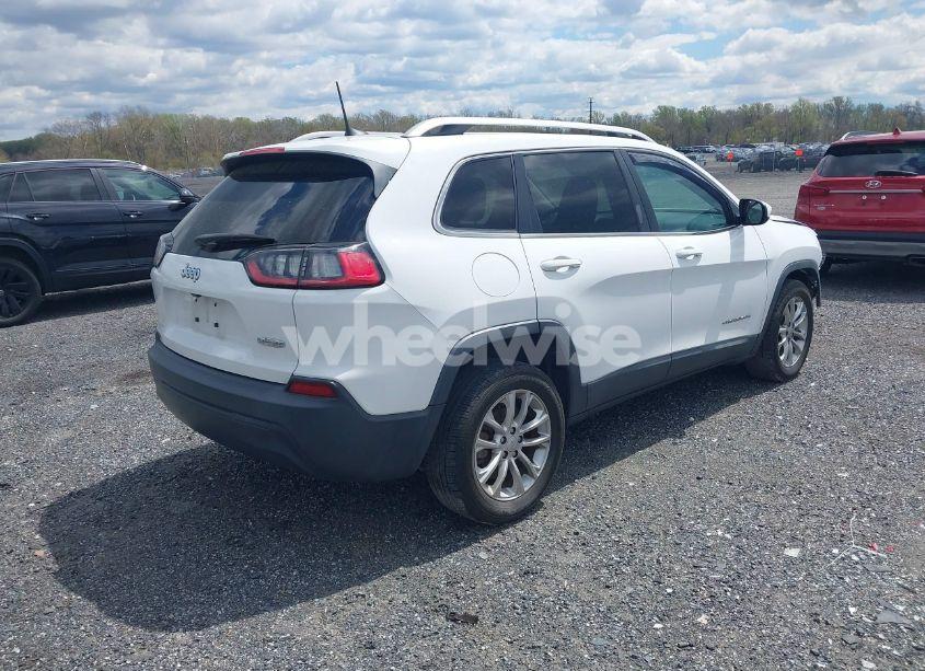 Photo 4 of 2019 Jeep Cherokee LATITUDE FWD (VIN 1C4PJLCB4KD366405)