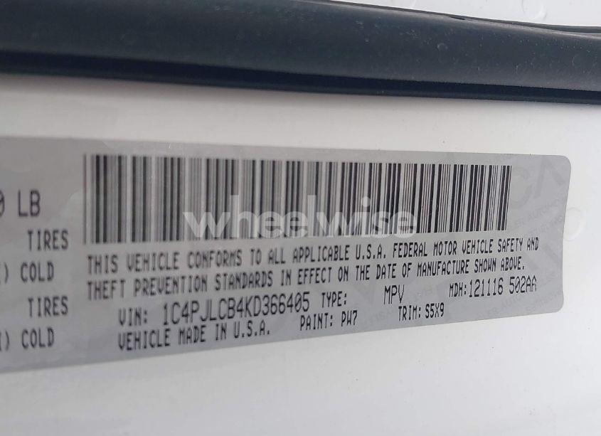 Photo 9 of 2019 Jeep Cherokee LATITUDE FWD (VIN 1C4PJLCB4KD366405)