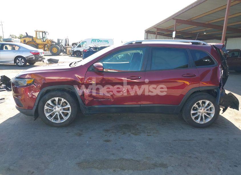 Photo 14 of 2020 Jeep Cherokee LATITUDE FWD (VIN 1C4PJLCB4LD648903)