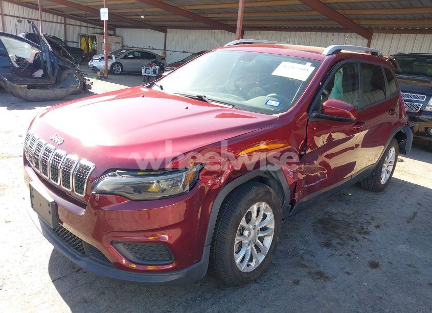 Photo 2 of 2020 Jeep Cherokee LATITUDE FWD (VIN 1C4PJLCB4LD648903)