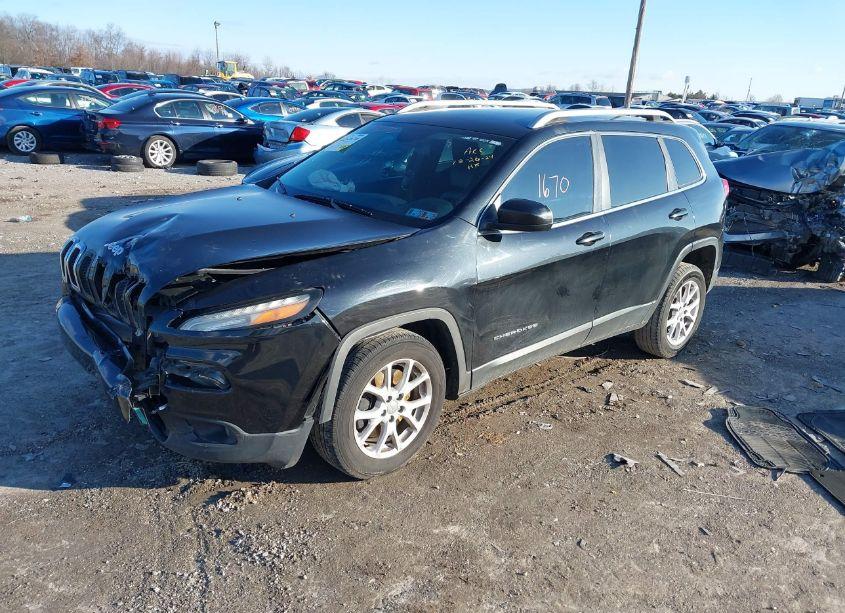 Photo 2 of 2014 Jeep Cherokee LATITUDE (VIN 1C4PJLCB5EW143492)