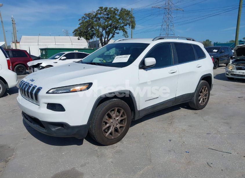 Photo 2 of 2014 Jeep Cherokee LATITUDE (VIN 1C4PJLCB5EW172541)