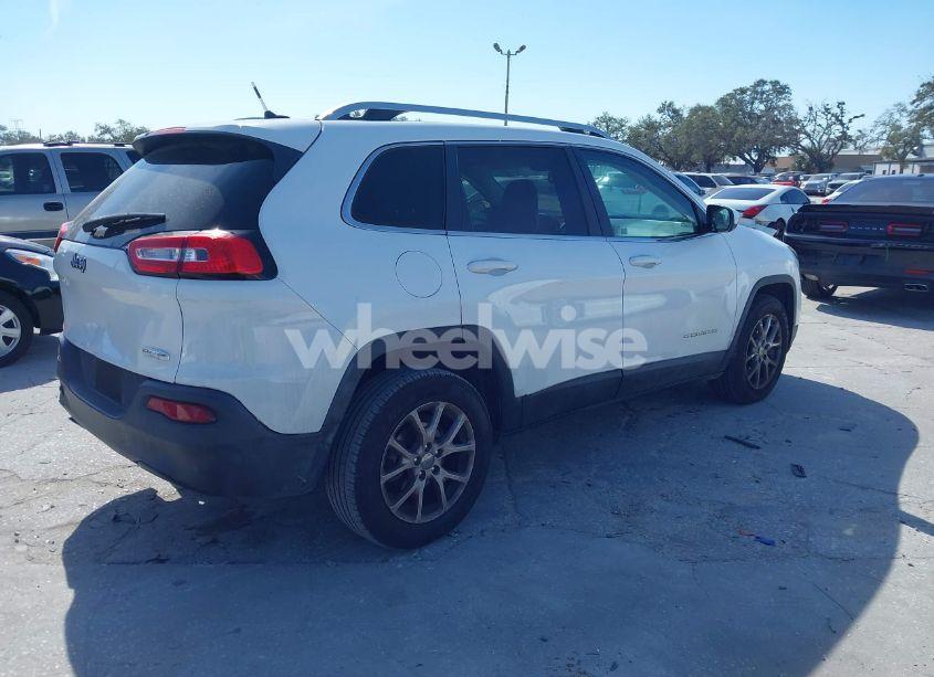 Photo 4 of 2014 Jeep Cherokee LATITUDE (VIN 1C4PJLCB5EW172541)