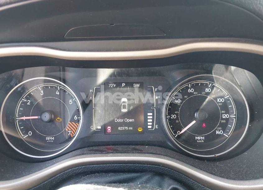 Photo 7 of 2014 Jeep Cherokee LATITUDE (VIN 1C4PJLCB5EW172541)