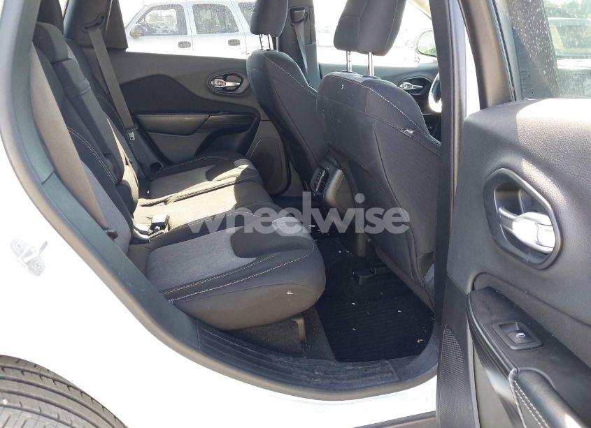 Photo 8 of 2014 Jeep Cherokee LATITUDE (VIN 1C4PJLCB5EW172541)