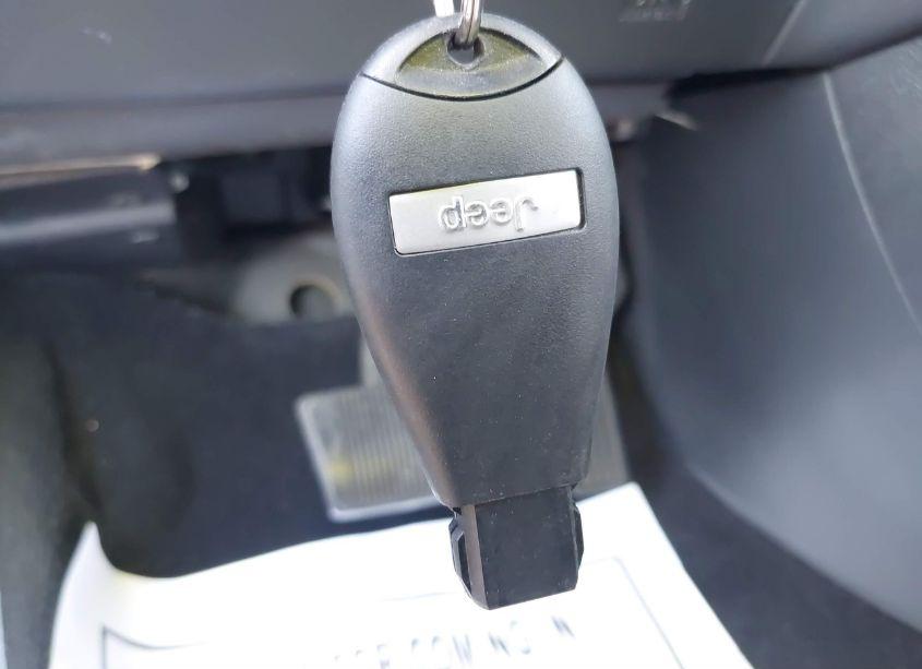 Photo 11 of 2014 Jeep Cherokee LATITUDE (VIN 1C4PJLCB5EW194247)