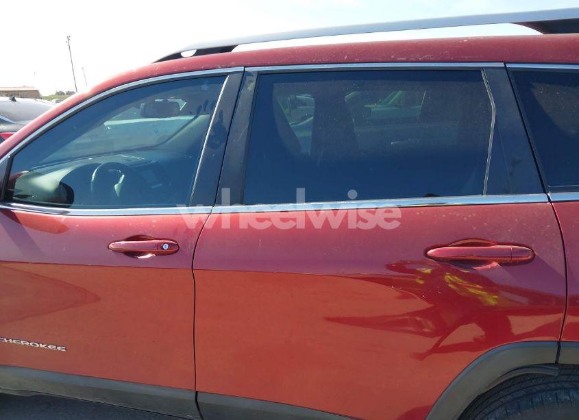 Photo 14 of 2014 Jeep Cherokee LATITUDE (VIN 1C4PJLCB5EW268895)