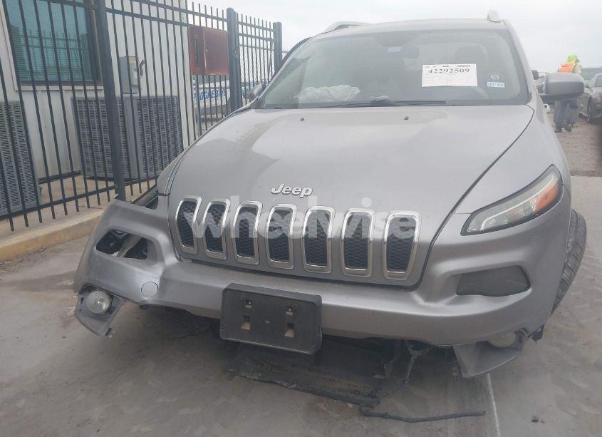 Photo 12 of 2015 Jeep Cherokee LATITUDE (VIN 1C4PJLCB5FW596576)