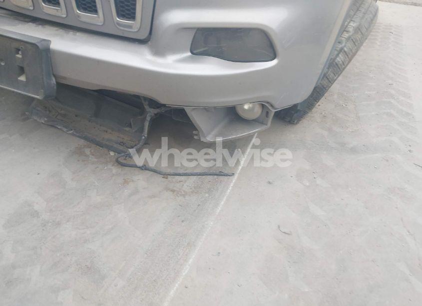 Photo 18 of 2015 Jeep Cherokee LATITUDE (VIN 1C4PJLCB5FW596576)