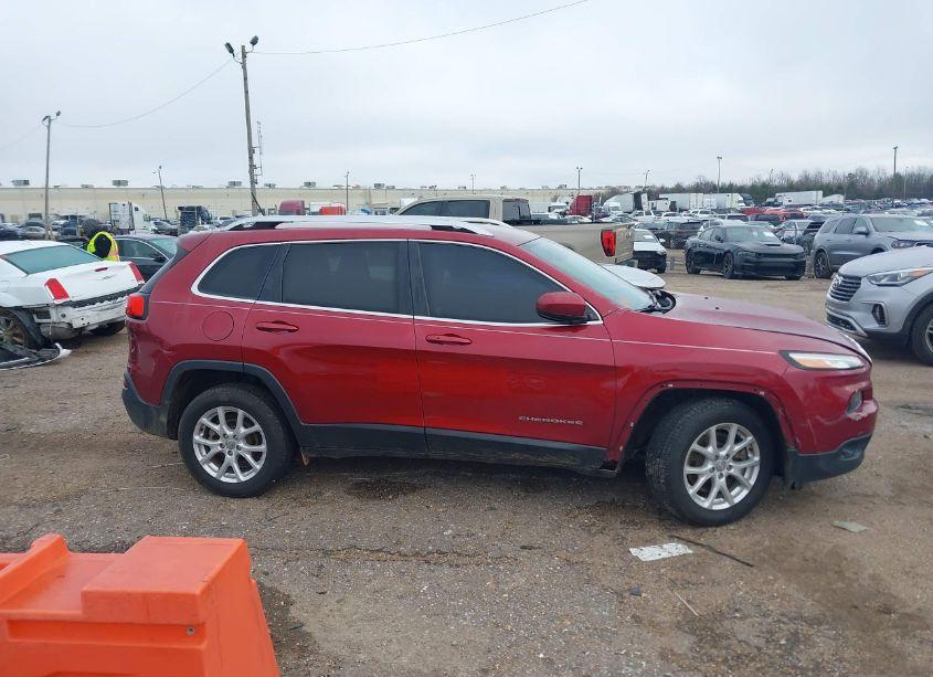 Photo 13 of 2015 Jeep Cherokee LATITUDE (VIN 1C4PJLCB5FW656131)