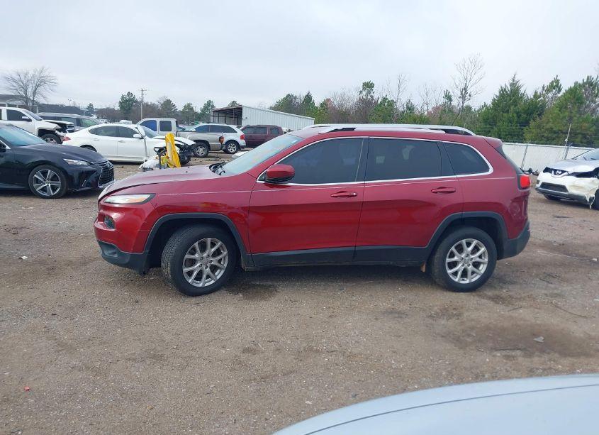 Photo 14 of 2015 Jeep Cherokee LATITUDE (VIN 1C4PJLCB5FW656131)