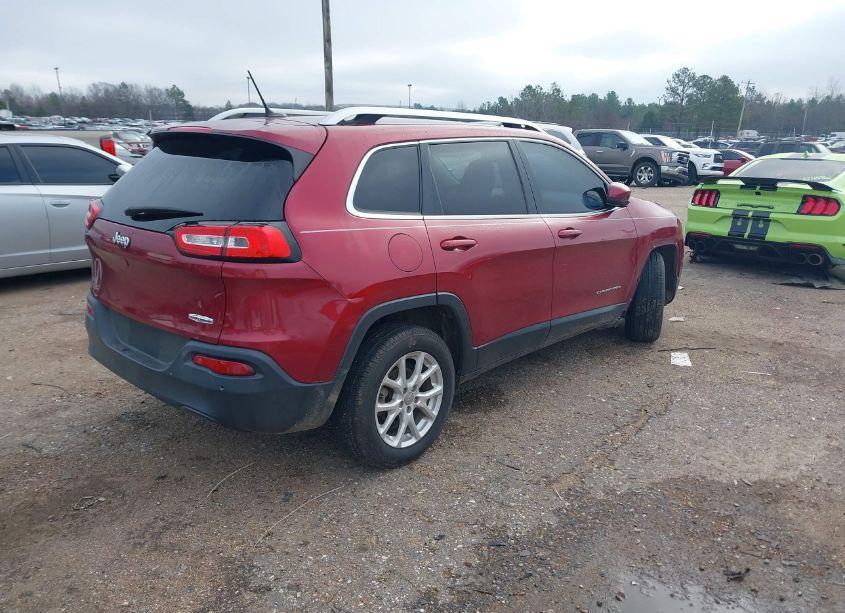 Photo 4 of 2015 Jeep Cherokee LATITUDE (VIN 1C4PJLCB5FW656131)