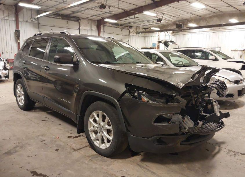 2015 Jeep Cherokee LATITUDE (VIN 1C4PJLCB5FW656145) main photo