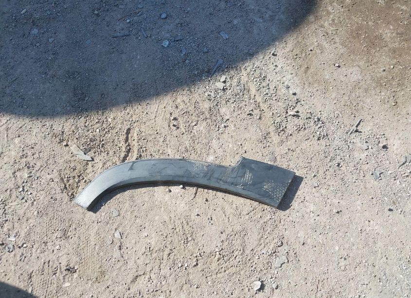 Photo 12 of 2015 Jeep Cherokee LATITUDE (VIN 1C4PJLCB5FW701956)