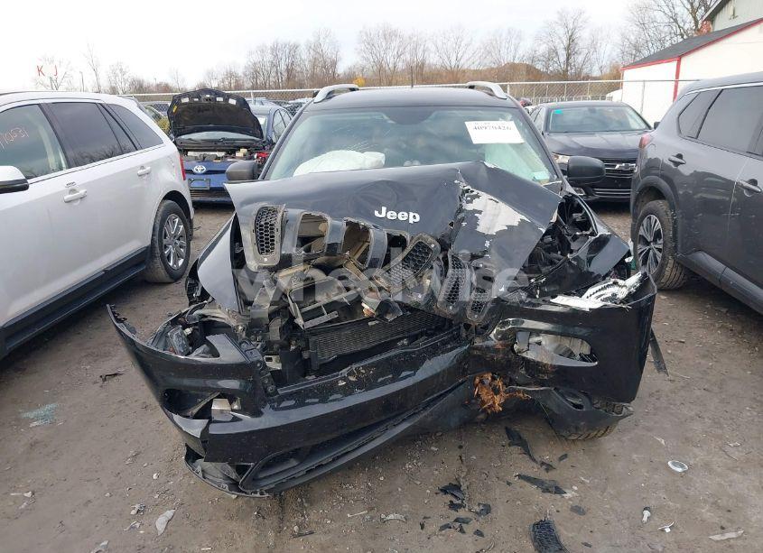 Photo 13 of 2015 Jeep Cherokee LATITUDE (VIN 1C4PJLCB5FW707384)