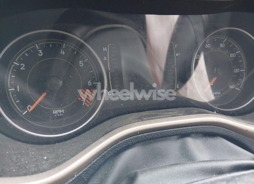 Photo 7 of 2015 Jeep Cherokee LATITUDE (VIN 1C4PJLCB5FW707384)