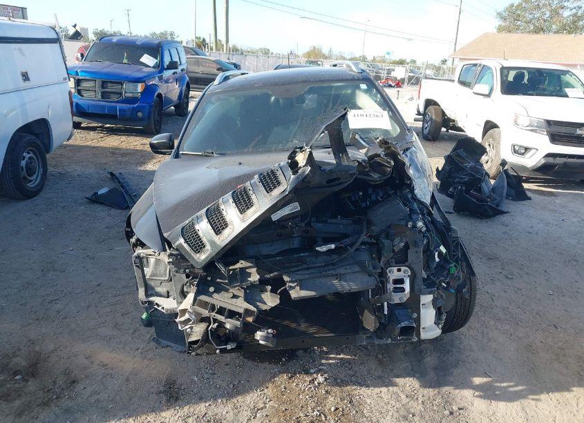 Photo 12 of 2015 Jeep Cherokee LATITUDE (VIN 1C4PJLCB5FW712133)