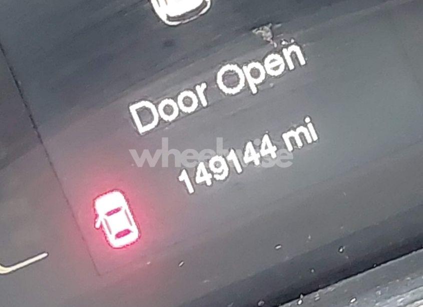 Photo 16 of 2015 Jeep Cherokee LATITUDE (VIN 1C4PJLCB5FW721589)