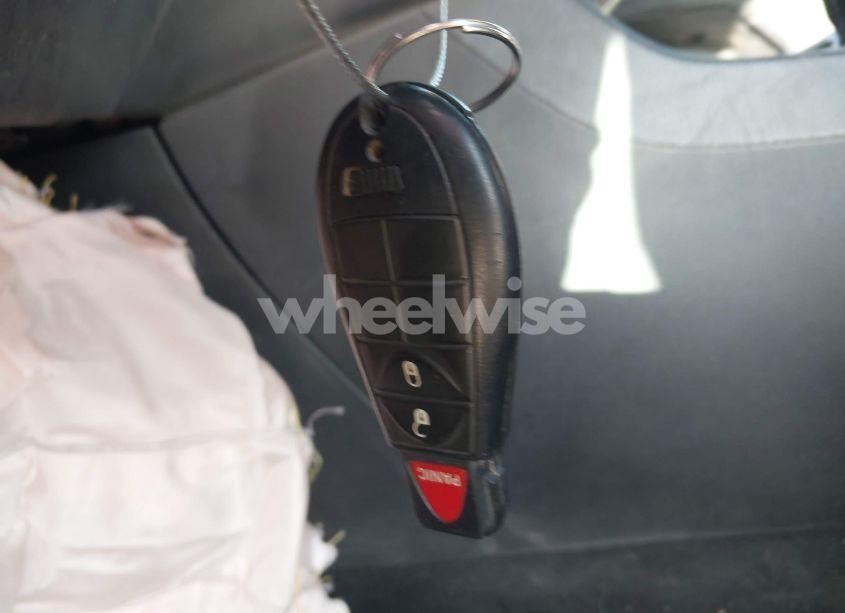 Photo 11 of 2015 Jeep Cherokee LATITUDE (VIN 1C4PJLCB5FW741616)