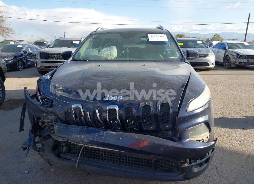 Photo 12 of 2015 Jeep Cherokee LATITUDE (VIN 1C4PJLCB5FW741616)