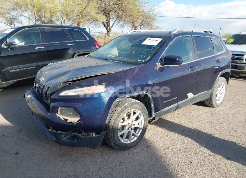 Photo 2 of 2015 Jeep Cherokee LATITUDE (VIN 1C4PJLCB5FW741616)