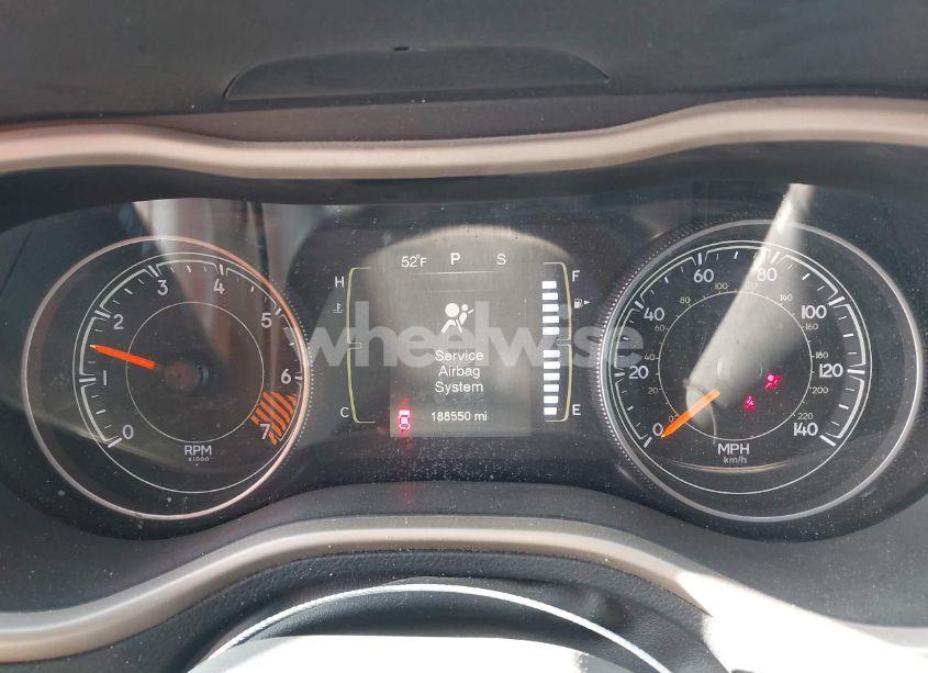 Photo 7 of 2015 Jeep Cherokee LATITUDE (VIN 1C4PJLCB5FW741616)