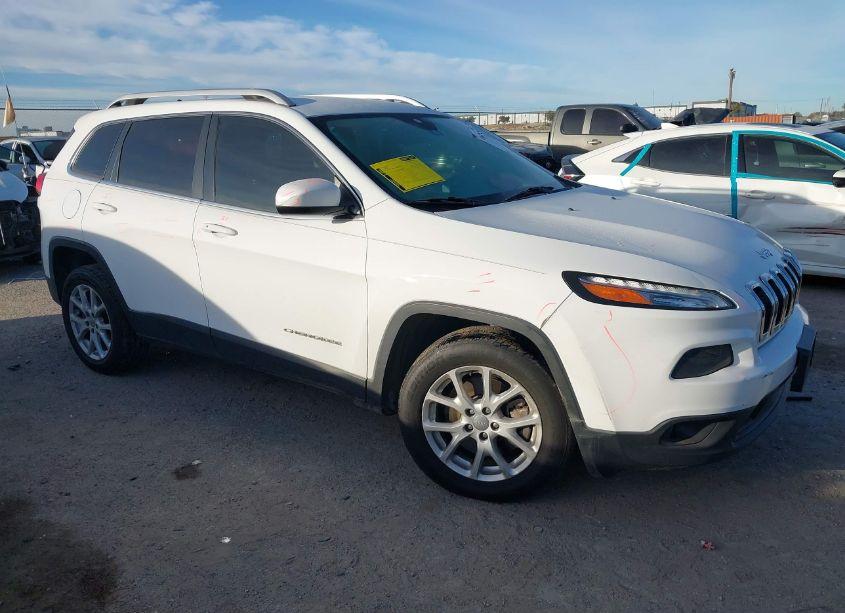 2015 Jeep Cherokee LATITUDE (VIN 1C4PJLCB5FW781730) main photo