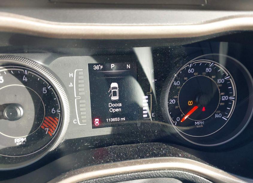 Photo 7 of 2015 Jeep Cherokee LATITUDE (VIN 1C4PJLCB5FW781730)