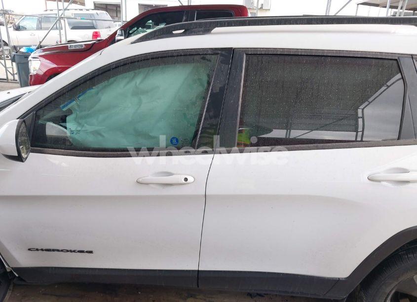 Photo 14 of 2016 Jeep Cherokee ALTITUDE (VIN 1C4PJLCB5GW207159)