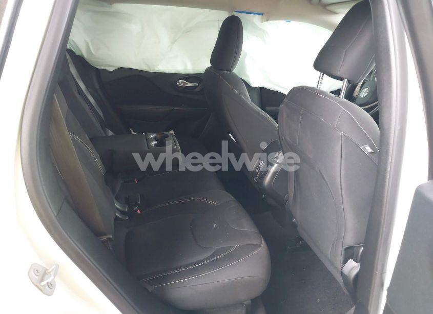 Photo 8 of 2016 Jeep Cherokee ALTITUDE (VIN 1C4PJLCB5GW207159)