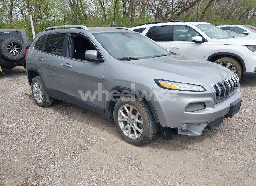 2016 Jeep Cherokee LATITUDE (VIN 1C4PJLCB5GW274005) main photo