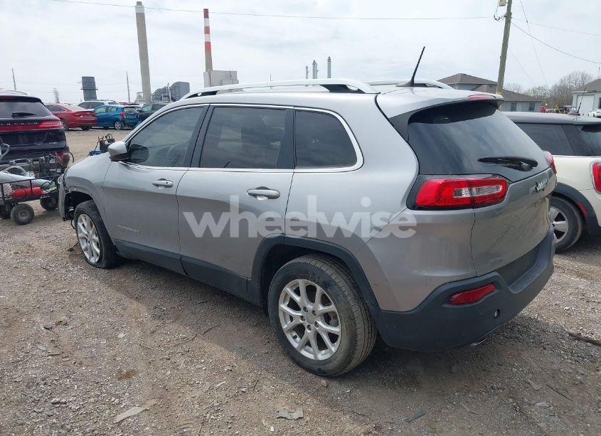 Photo 3 of 2016 Jeep Cherokee LATITUDE (VIN 1C4PJLCB5GW274005)