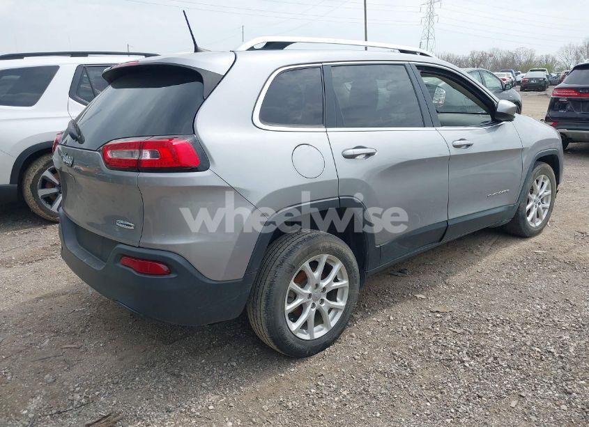 Photo 4 of 2016 Jeep Cherokee LATITUDE (VIN 1C4PJLCB5GW274005)