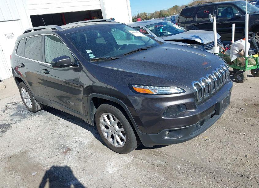 2016 Jeep Cherokee LATITUDE (VIN 1C4PJLCB5GW363556) main photo