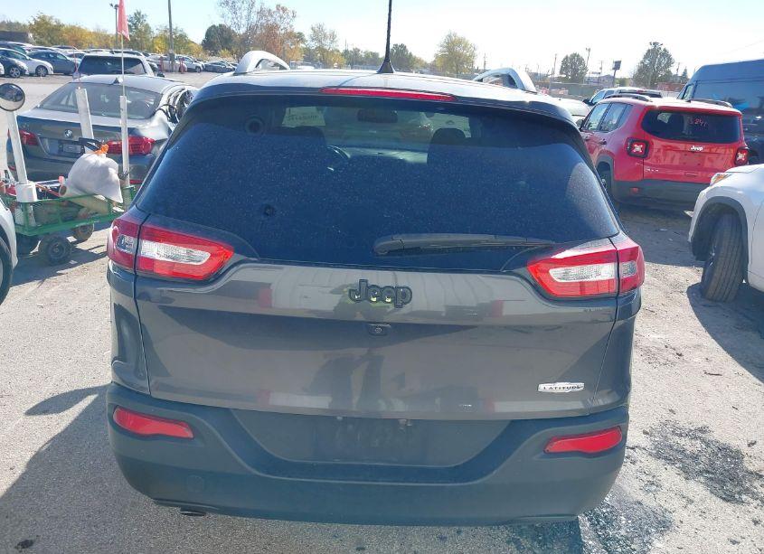 Photo 16 of 2016 Jeep Cherokee LATITUDE (VIN 1C4PJLCB5GW363556)