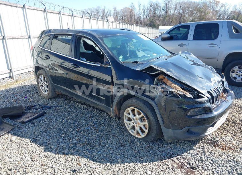 2017 Jeep Cherokee LATITUDE FWD (VIN 1C4PJLCB5HW597746) main photo