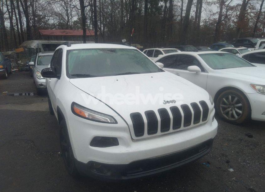 Photo 11 of 2018 Jeep Cherokee LATITUDE FWD (VIN 1C4PJLCB5JD545180)