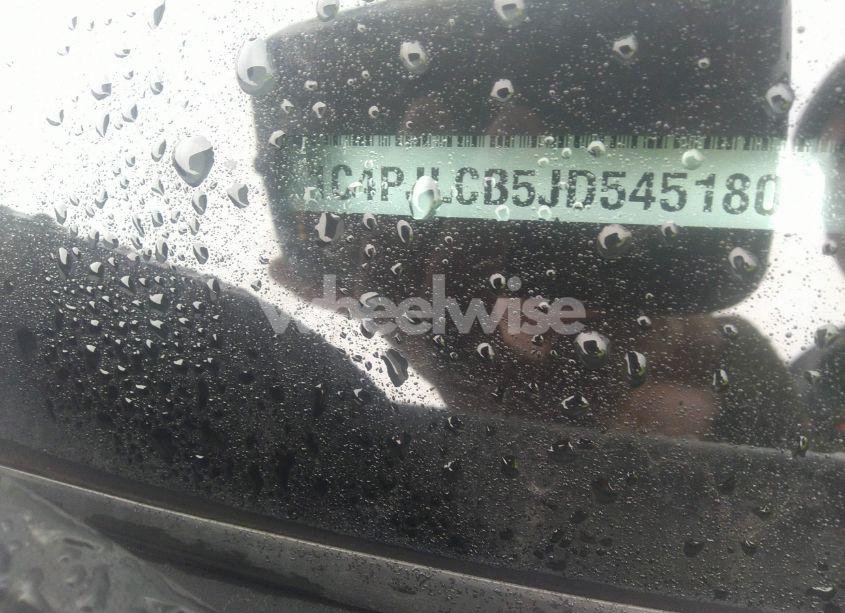 Photo 8 of 2018 Jeep Cherokee LATITUDE FWD (VIN 1C4PJLCB5JD545180)