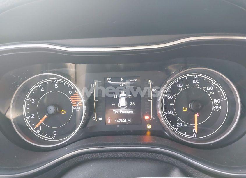 Photo 7 of 2019 Jeep Cherokee LATITUDE (VIN 1C4PJLCB5KD160381)